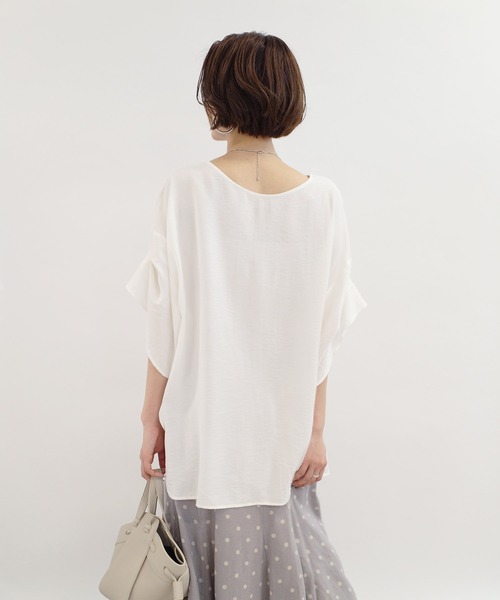 DouDou（ドゥドゥ）の「2WAY袖タックブラウス（シャツ/ブラウス・レディース・ブラック/ブラウン/オフホワイト・FREE）」の21枚目の写真