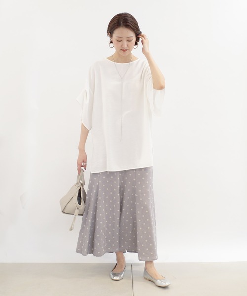 DouDou（ドゥドゥ）の「2WAY袖タックブラウス（シャツ/ブラウス・レディース・ブラック/ブラウン/オフホワイト・FREE）」の13枚目の写真