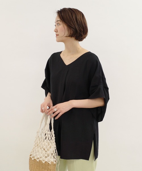 DouDou（ドゥドゥ）の「2WAY袖タックブラウス（シャツ/ブラウス・レディース・ブラック/ブラウン/オフホワイト・FREE）」の17枚目の写真