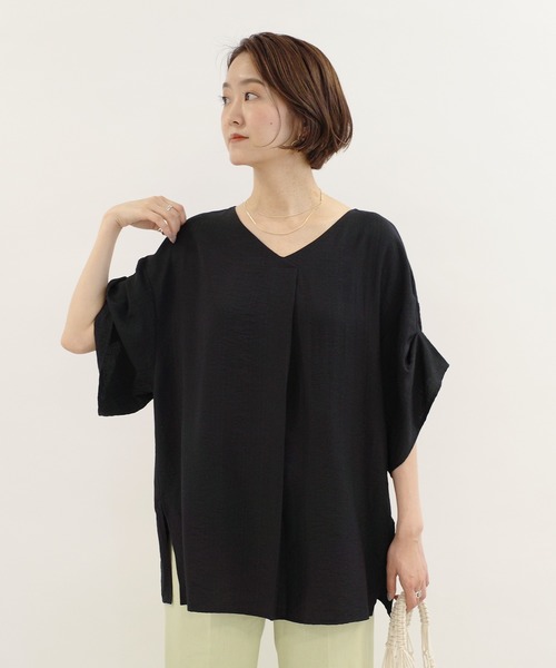 DouDou（ドゥドゥ）の「2WAY袖タックブラウス（シャツ/ブラウス・レディース・ブラック/ブラウン/オフホワイト・FREE）」の9枚目の写真