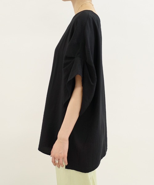 DouDou（ドゥドゥ）の「2WAY袖タックブラウス（シャツ/ブラウス・レディース・ブラック/ブラウン/オフホワイト・FREE）」の11枚目の写真