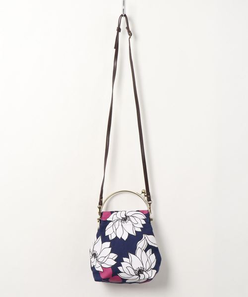カヤ（カヤ）の「【カヤ】蓮の花 がま口ショルダーバッグ（ショルダーバッグ・レディース・レッド/イエロー/ブルー・FREE）」の4枚目の写真