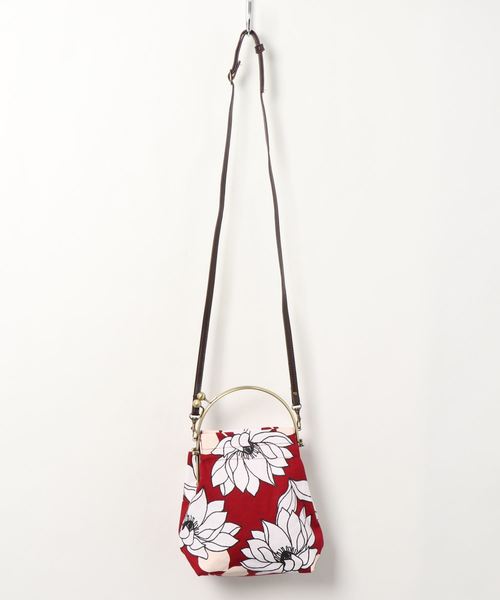 カヤ（カヤ）の「【カヤ】蓮の花 がま口ショルダーバッグ（ショルダーバッグ・レディース・レッド/イエロー/ブルー・FREE）」の7枚目の写真