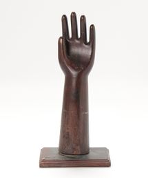 fridge(�t���b�W)�́��yFRIDGE antiques�z�t���b�W�A���e�B�[�N�X  Wood Hand(�C���e���A�G��)