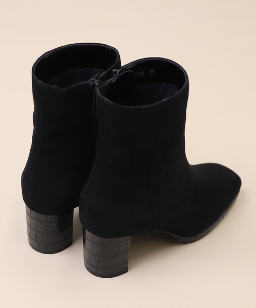 artemis by DIANA（アルテミスバイダイアナ）の「スクエアトゥショートブーツ（ブーツ・レディース・ブラック系その他/ダークベージュ/ブラック/ダークブラウン・23.5cm/22.5cm/24.5cm/25.0cm/24.0cm/23.0cm/22.0cm）」の19枚目の写真