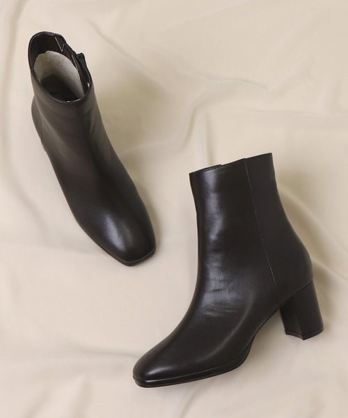 artemis by DIANA（アルテミスバイダイアナ）の「スクエアトゥショートブーツ（ブーツ・レディース・ブラック系その他/ダークベージュ/ブラック/ダークブラウン・23.5cm/22.5cm/24.5cm/25.0cm/24.0cm/23.0cm/22.0cm）」の9枚目の写真