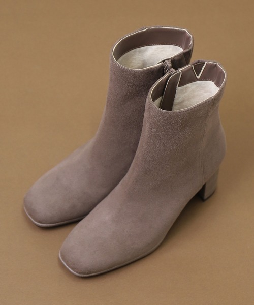 artemis by DIANA（アルテミスバイダイアナ）の「スクエアトゥショートブーツ（ブーツ・レディース・ブラック系その他/ダークベージュ/ブラック/ダークブラウン・23.5cm/22.5cm/24.5cm/25.0cm/24.0cm/23.0cm/22.0cm）」の14枚目の写真