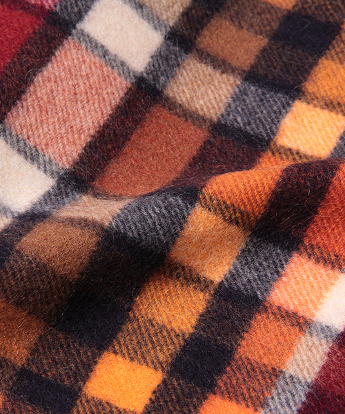 BEAMS（ビームス）の「◎BEAMS / チェック カシミヤ マフラー（マフラー・メンズ・グレー/ネイビー/ワイン・ONE SIZE）」の7枚目の写真