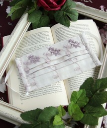 繊細レースマスク