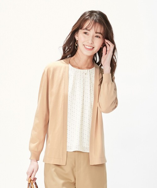 J.PRESS（ジェイプレス）の「【洗える】幾何プリント ツインセット（アンサンブル・レディース・ライトオレンジ系/サックスブルー系/ライトグレー系/ライトグリーン系・LARGE/MEDIUM）」の4枚目の写真