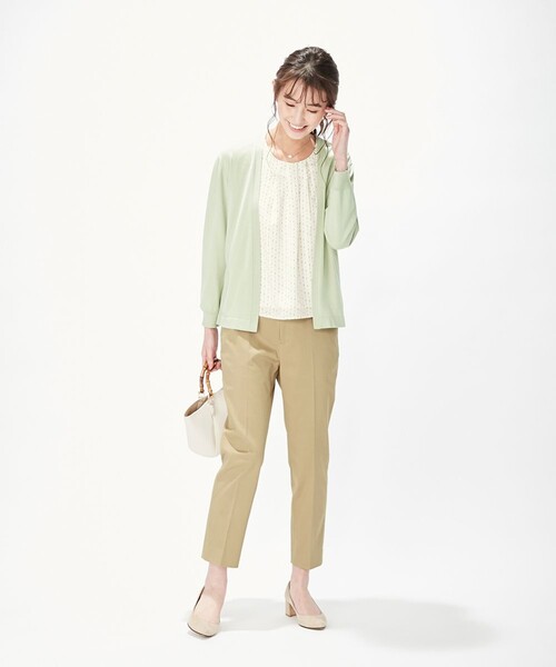 J.PRESS（ジェイプレス）の「【洗える】幾何プリント ツインセット（アンサンブル・レディース・ライトオレンジ系/サックスブルー系/ライトグレー系/ライトグリーン系・LARGE/MEDIUM）」の5枚目の写真