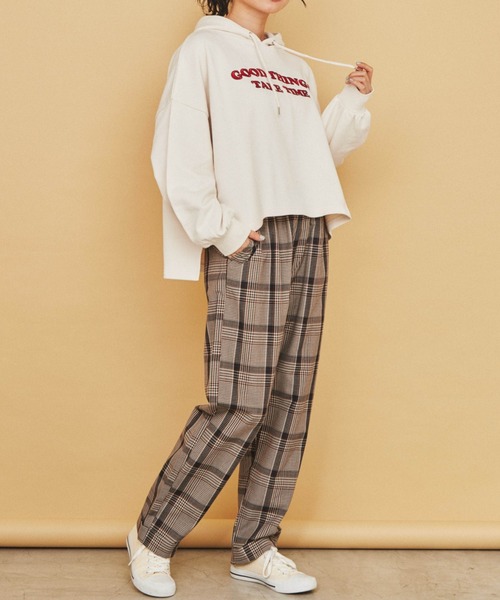 WEGO(ウィゴー)の「WEGO/ボリュームスリーブプリントパーカー(パーカー・レディース・オフホワイト/グリーン系その他/イエロー/ベージュ/ホワイト/スミクロ/グリーン・MEDIUM/SMALL)」の8枚目の写真