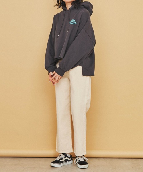 WEGO(ウィゴー)の「WEGO/ボリュームスリーブプリントパーカー(パーカー・レディース・オフホワイト/グリーン系その他/イエロー/ベージュ/ホワイト/スミクロ/グリーン・MEDIUM/SMALL)」の21枚目の写真