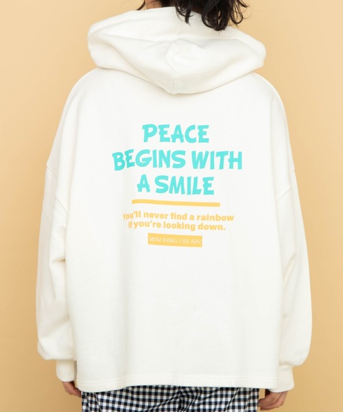 WEGO(ウィゴー)の「WEGO/ボリュームスリーブプリントパーカー(パーカー・レディース・オフホワイト/グリーン系その他/イエロー/ベージュ/ホワイト/スミクロ/グリーン・MEDIUM/SMALL)」の11枚目の写真