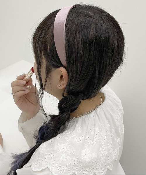 apres jour（アプレジュール）の「【apres jour×ARIAZ】サテンカチューシャ（カチューシャ・レディース・ブラック/ダークブラウン/ベージュ/ミント/モカ/ラベンダー/ピンクベージュ・FREE）」の6枚目の写真