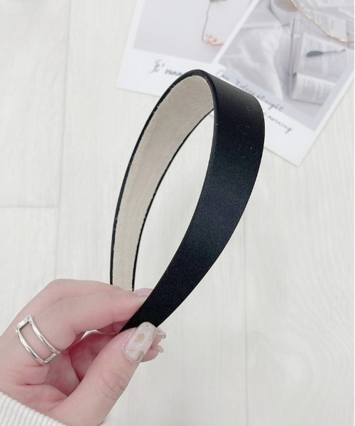 apres jour（アプレジュール）の「【apres jour×ARIAZ】サテンカチューシャ（カチューシャ・レディース・ブラック/ダークブラウン/ベージュ/ミント/モカ/ラベンダー/ピンクベージュ・FREE）」の15枚目の写真