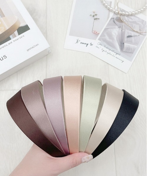 apres jour（アプレジュール）の「【apres jour×ARIAZ】サテンカチューシャ（カチューシャ・レディース・ブラック/ダークブラウン/ベージュ/ミント/モカ/ラベンダー/ピンクベージュ・FREE）」の13枚目の写真