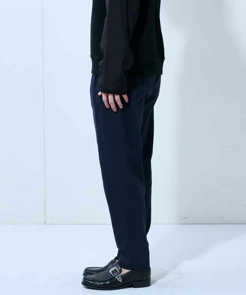 Lui's（ルイス）の「【SILLIS/シリス】HIGH WAIST TAPERED PANTS(リネンテーパードパンツ)（スラックス・メンズ・ベージュ/ネイビー・44/46）」の4枚目の写真