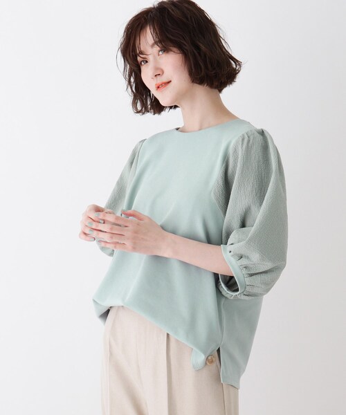 DRESKIP（ドレスキップ）の「◆異素材使いボリューム袖Tシャツ（Tシャツ/カットソー・レディース・ブラック/オフホワイト/ダークオレンジ/グリーン系・02/03/04）」の4枚目の写真