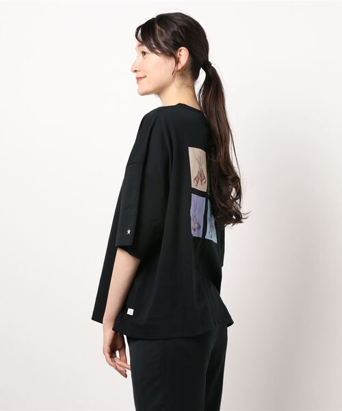 CONVERSE（コンバース）の「【CONVERSE】バックプリントＴシャツ（Tシャツ/カットソー・レディース・ホワイト/ブラック/ピンク・M/L）」の4枚目の写真