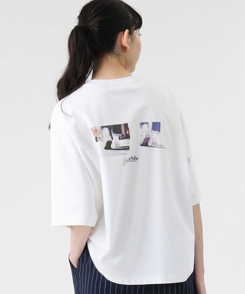 CONVERSE（コンバース）の「【CONVERSE】バックプリントＴシャツ（Tシャツ/カットソー・レディース・ホワイト/ブラック/ピンク・M/L）」の2枚目の写真