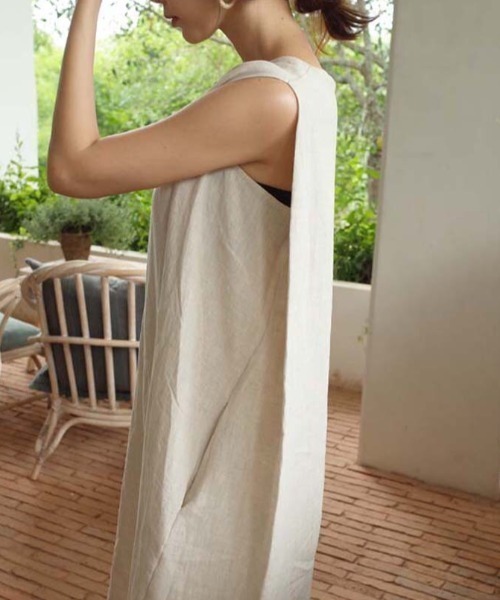 Alite cloth（アリーテクロス）の「リネン丸首ノースリーブマキシワンピース（ワンピース・レディース・ブラック/モカ/ライトベージュ・FREE）」の14枚目の写真