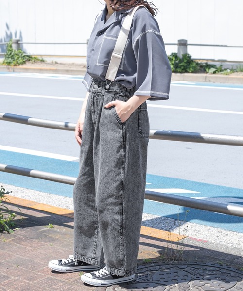 PairPair（ペアペア）の「ワイドデニムパンツ(ユニセックス)（デニムパンツ・メンズ・オフホワイト/サックスブルー/インディゴブルー/ブラック系その他・SMALL/MEDIUM/LARGE）」の9枚目の写真