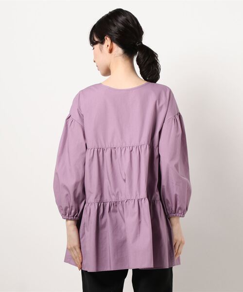 NATURAL BEAUTY BASIC（ナチュラルビューティーベーシック）の「TCティアードブラウス（シャツ/ブラウス・レディース・ブラック/ラベンダー/オフホワイト・MEDIUM/SMALL）」の6枚目の写真