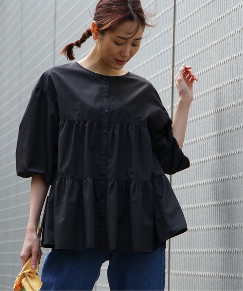 NATURAL BEAUTY BASIC（ナチュラルビューティーベーシック）の「TCティアードブラウス（シャツ/ブラウス・レディース・ブラック/ラベンダー/オフホワイト・MEDIUM/SMALL）」の15枚目の写真