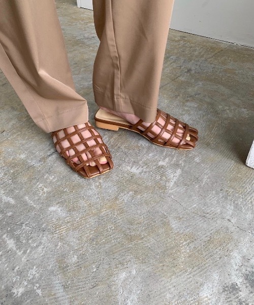 Amiur(エミレ)の「cutwork sandal(サンダル・レディース・ブラウン/ブラック・S/M/L)」の22枚目の写真