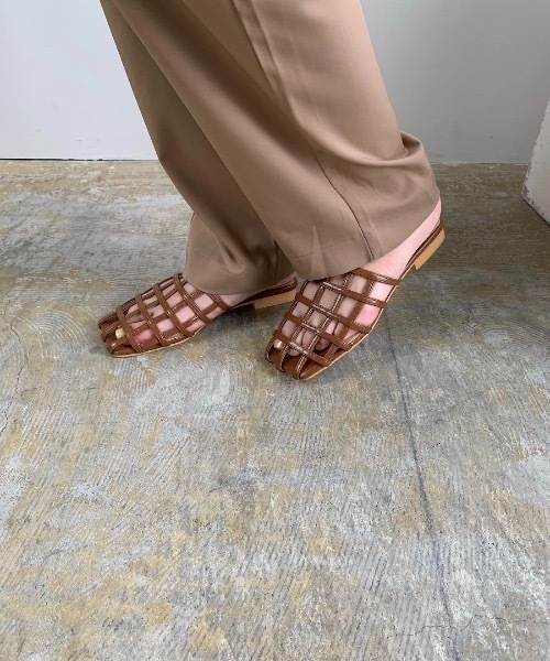 Amiur(エミレ)の「cutwork sandal(サンダル・レディース・ブラウン/ブラック・S/M/L)」の20枚目の写真