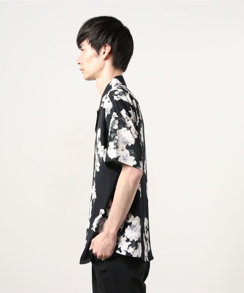 ASTRAL（アストラル）の「【ASTRAL】flower pattern open collar shirt（シャツ/ブラウス・メンズ・ホワイト/ブラック・ONE SIZE）」の3枚目の写真