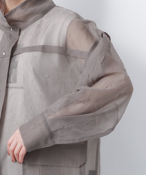 A part by（アパートバイ）の「Poシアーシャツブルゾン　952593（シャツ/ブラウス・レディース・ライトグレー/ベージュ/カーキ・FREE）」の19枚目の写真