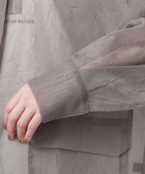 A part by（アパートバイ）の「Poシアーシャツブルゾン　952593（シャツ/ブラウス・レディース・ライトグレー/ベージュ/カーキ・FREE）」の13枚目の写真