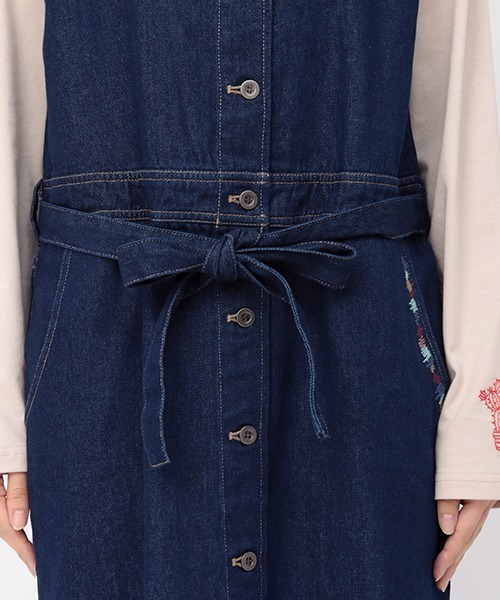 チチカカ（チチカカ）の「リサイクルデニムワンピース（ジャンパースカート・レディース・ブルー/インディゴブルー・FREE）」の18枚目の写真