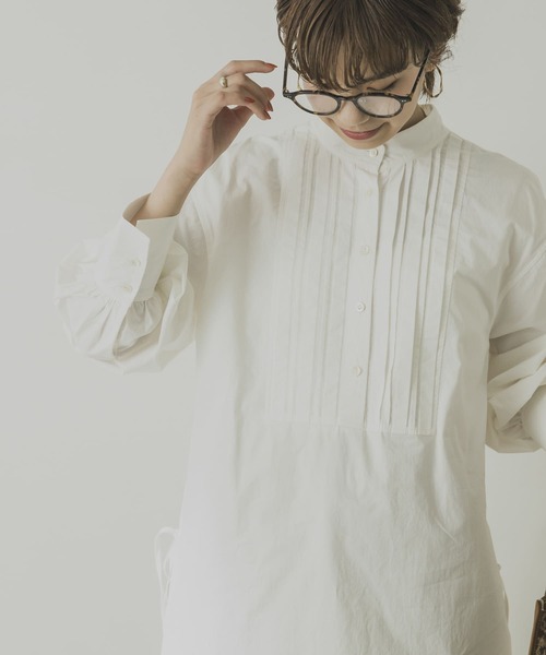 URBAN RESEARCH（アーバンリサーチ）の「バンドカラーサイドリボンシャツ（シャツ/ブラウス・レディース・ライトベージュ/オフホワイト/ブラウン・FREE）」の13枚目の写真