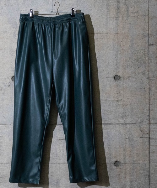 Naive magic（ナイーブマジック）の「【a】テックレザーイージーパンツ（その他パンツ・メンズ・グレー/ブラック/グリーン/アイボリー・LARGE/MEDIUM）」の4枚目の写真