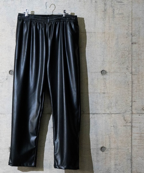 Naive magic（ナイーブマジック）の「【a】テックレザーイージーパンツ（その他パンツ・メンズ・グレー/ブラック/グリーン/アイボリー・LARGE/MEDIUM）」の2枚目の写真