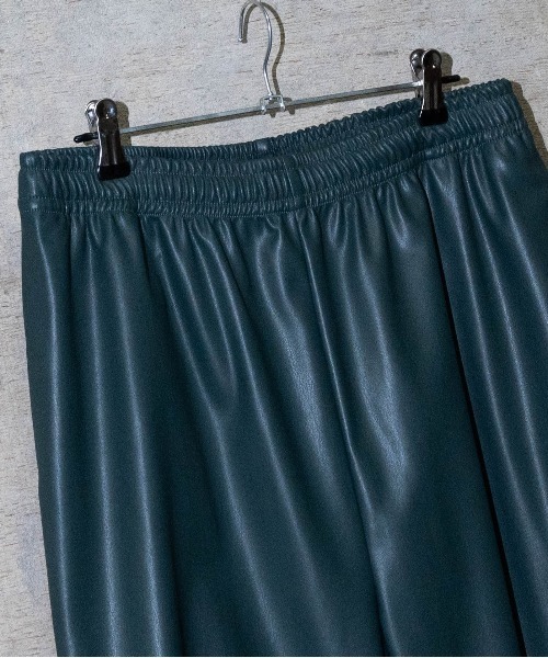 Naive magic（ナイーブマジック）の「【a】テックレザーイージーパンツ（その他パンツ・メンズ・グレー/ブラック/グリーン/アイボリー・LARGE/MEDIUM）」の8枚目の写真