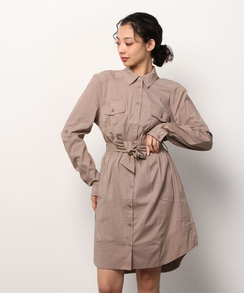 Guess（ゲス）の「Anika Shirtdress（シャツワンピース・レディース・ブラック/ベージュ・SMALL/MEDIUM/X-SMALL）」の3枚目の写真
