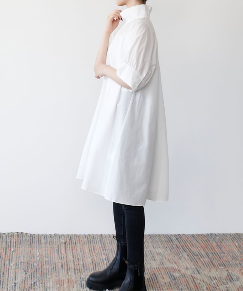 ELFRANK（エルフランク）の「ハイネックボリュームスリーブAラインチュニックブラウス（シャツ/ブラウス・レディース・ホワイト/ブラック・FREE）」の4枚目の写真