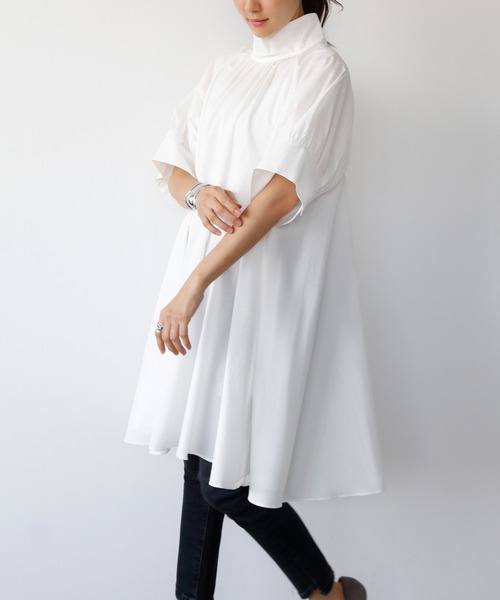 ELFRANK（エルフランク）の「ハイネックボリュームスリーブAラインチュニックブラウス（シャツ/ブラウス・レディース・ホワイト/ブラック・FREE）」の20枚目の写真