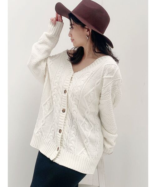 GYDA（ジェイダ）の「2WAYモールヤーンケーブルニット TOPS（ニット/セーター・レディース・オフホワイト/オリーブ/ベージュ・FREE）」の18枚目の写真