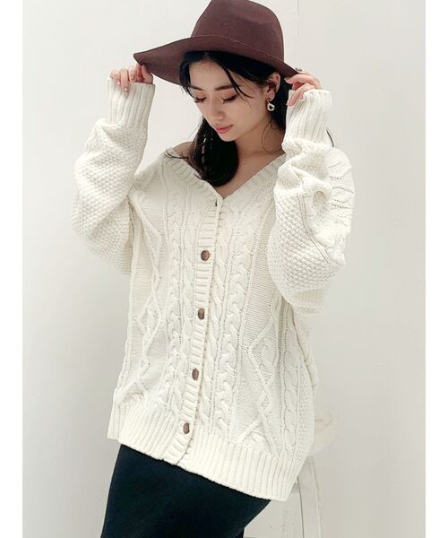 GYDA（ジェイダ）の「2WAYモールヤーンケーブルニット TOPS（ニット/セーター・レディース・オフホワイト/オリーブ/ベージュ・FREE）」の19枚目の写真