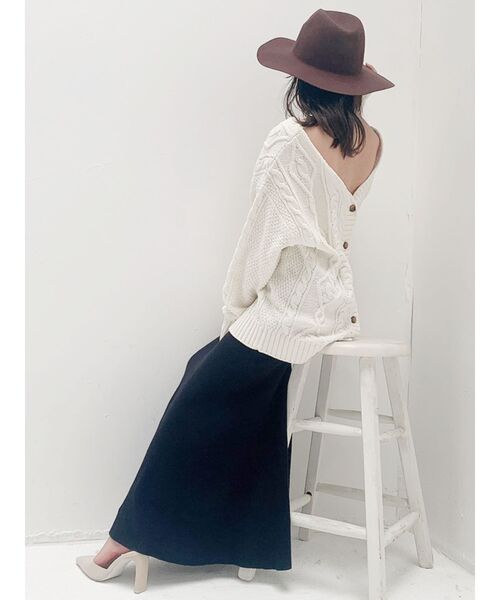 GYDA（ジェイダ）の「2WAYモールヤーンケーブルニット TOPS（ニット/セーター・レディース・オフホワイト/オリーブ/ベージュ・FREE）」の21枚目の写真