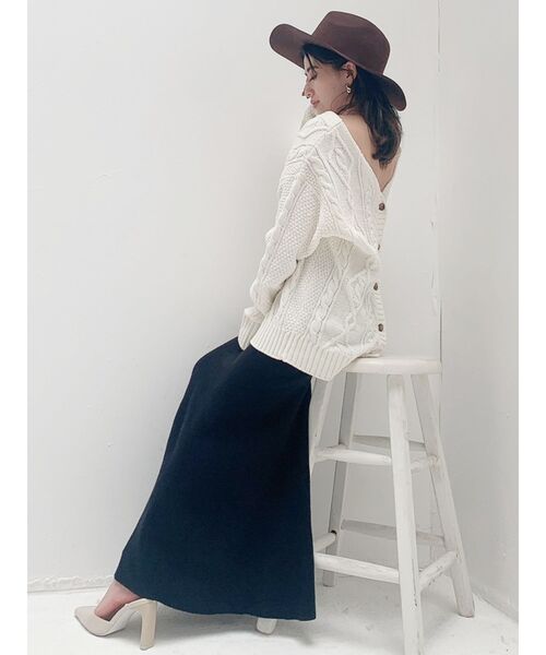 GYDA（ジェイダ）の「2WAYモールヤーンケーブルニット TOPS（ニット/セーター・レディース・オフホワイト/オリーブ/ベージュ・FREE）」の22枚目の写真