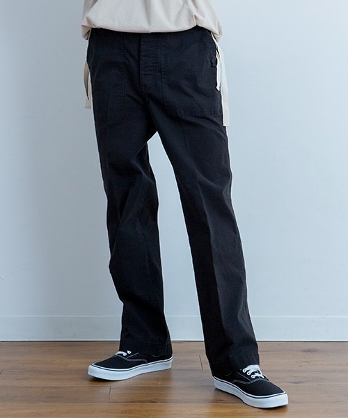 Universal Style Wear(ユニバーサルスタイルウェア)の「Universal Style Wear フネン ベイカーパンツ(チノパンツ・メンズ・カーキ/ブラック・MEDIUM/LARGE/X-LARGE)」の1枚目の写真