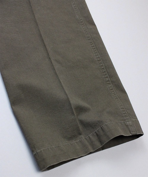 Universal Style Wear(ユニバーサルスタイルウェア)の「Universal Style Wear フネン ベイカーパンツ(チノパンツ・メンズ・カーキ/ブラック・MEDIUM/LARGE/X-LARGE)」の13枚目の写真