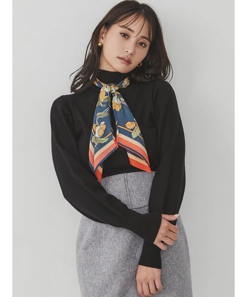 RESEXXY（リゼクシー）の「スカーフニットプルオーバー（ニット/セーター・レディース・ホワイト/ブラック/モカ/キャメル・FREE）」の3枚目の写真