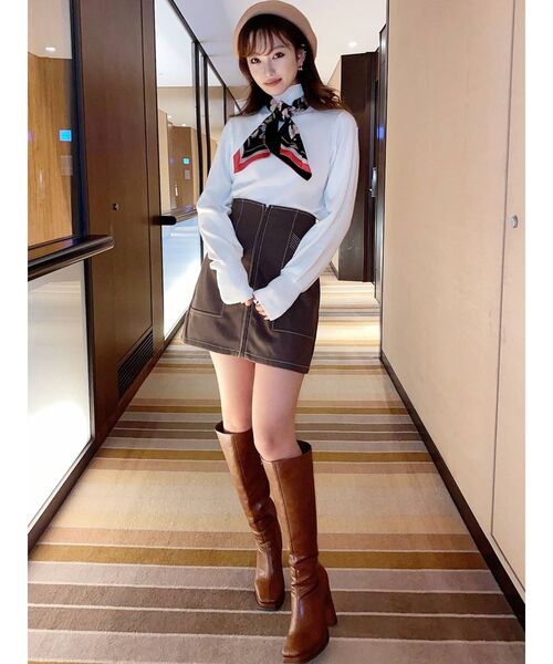 RESEXXY（リゼクシー）の「スカーフニットプルオーバー（ニット/セーター・レディース・ホワイト/ブラック/モカ/キャメル・FREE）」の13枚目の写真